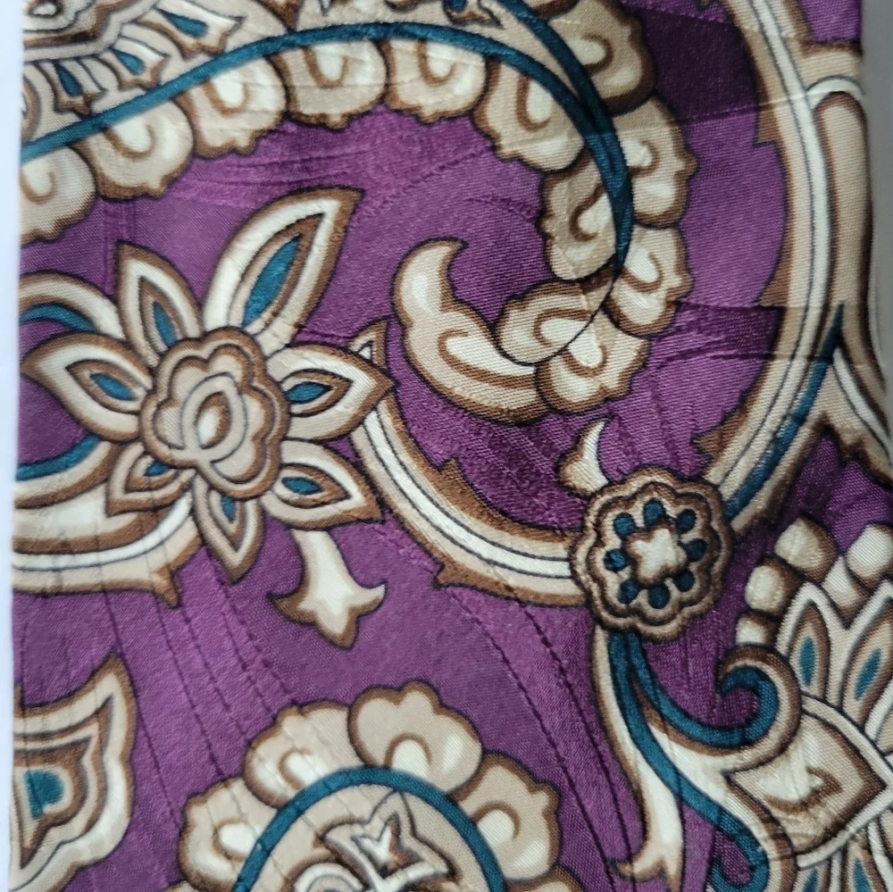 Christian Dior Vintage Floral Print Tie.